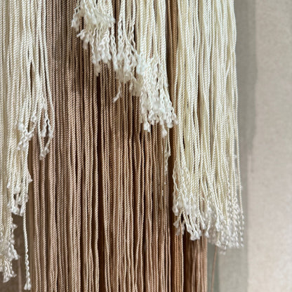 COLGANTE DECORATIVO BEIGE CON GRIS - VERANDA INTERIORES